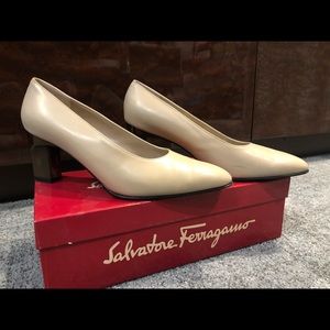 Salvatore Ferragamo Beige Pump with Metallic Heel
